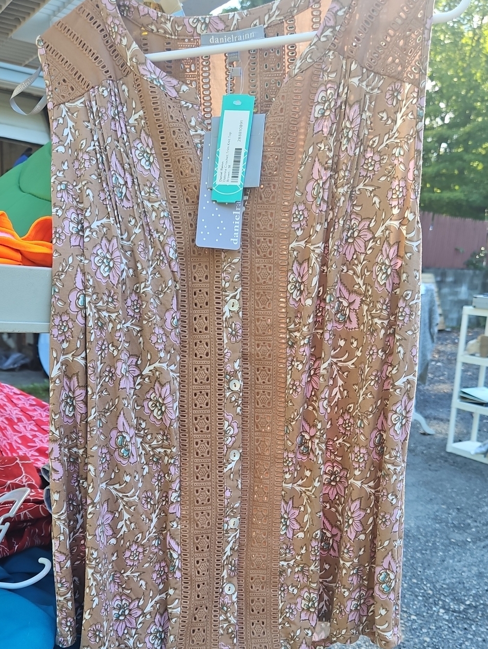 Daniel Rainn Brown Floral Button-Front Sleeveless Shirt